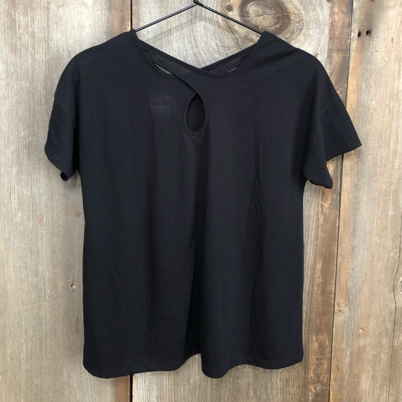 Old Navy Girls Active Go Dry Cutout Tee in Black Size XL 14 - Picture 3 of 15